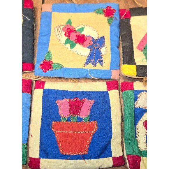 Vintage set of small Quilted ornaments, Vintage cross stich sewing, Birdhouse - Picture 8 of 9